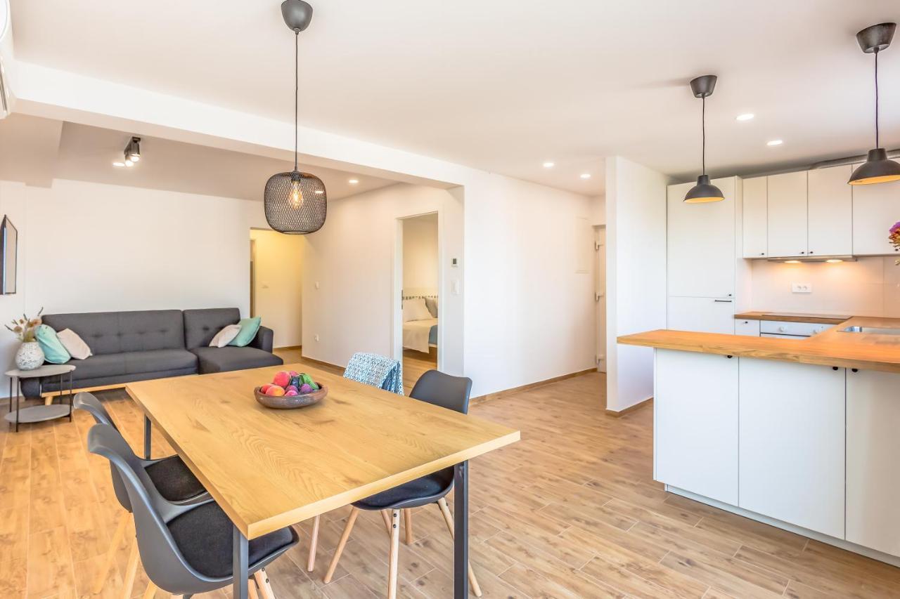 Adris Apartments Omis Luaran gambar