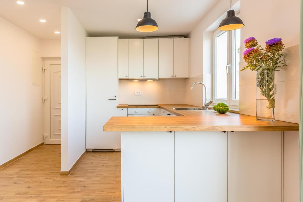 Adris Apartments Omis Luaran gambar
