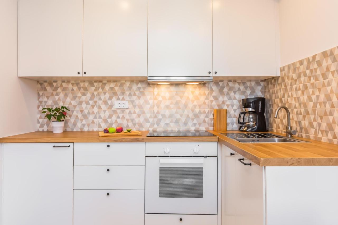 Adris Apartments Omis Luaran gambar