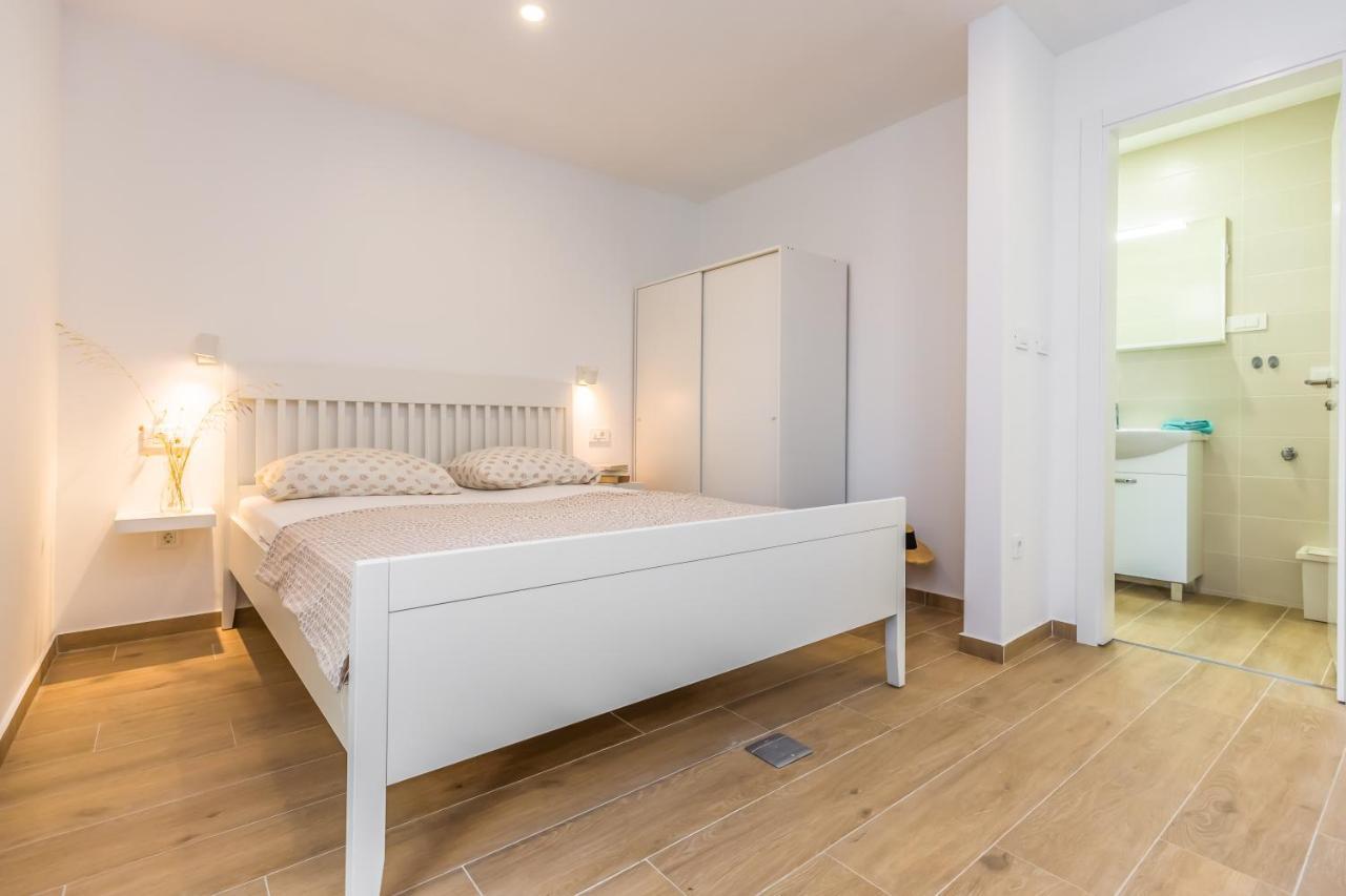 Adris Apartments Omis Luaran gambar