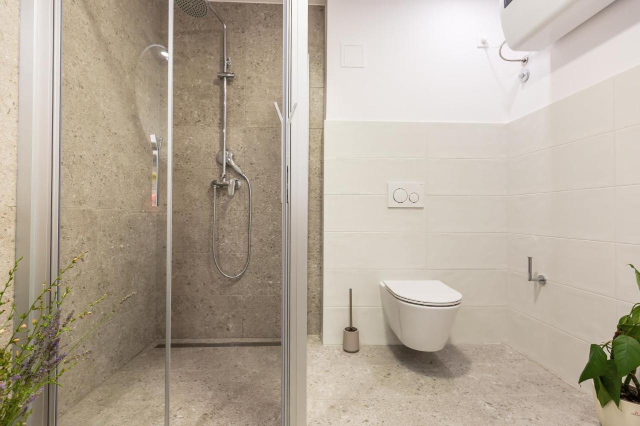 Adris Apartments Omis Luaran gambar