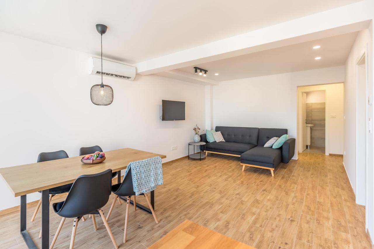 Adris Apartments Omis Luaran gambar